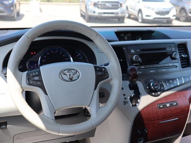 2014 Toyota Sienna XLE